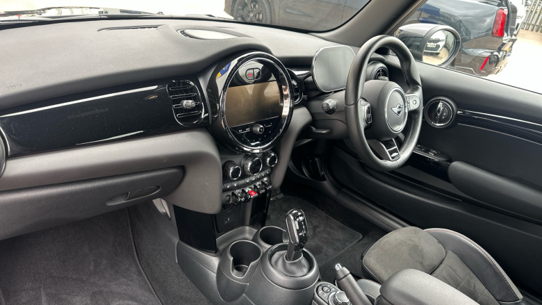 MINI Hatchback 1.5 Cooper Sport 3dr Petrol Hatchback